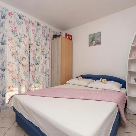 Stunning In باكوشتاني