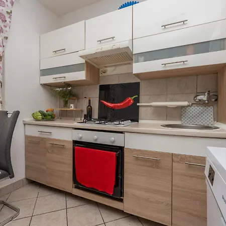 Stunning In Pakoštane