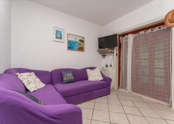 Lägenhet Stunning In Pakoštane